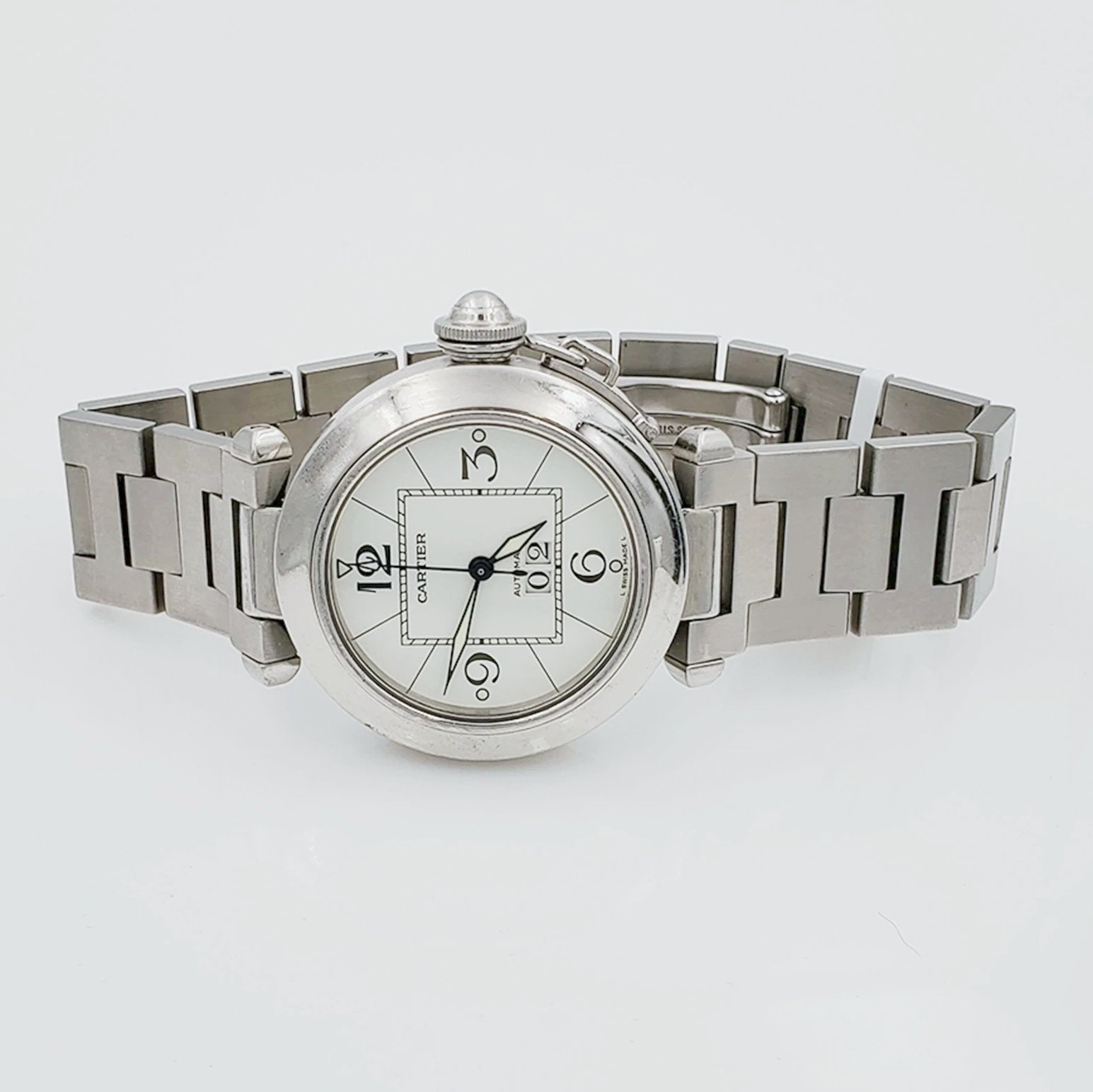 Unisex Medium 36mm Cartier Pasha Wristwatch with White Dial in Matte Stainless Steel. (Pre-Owned)