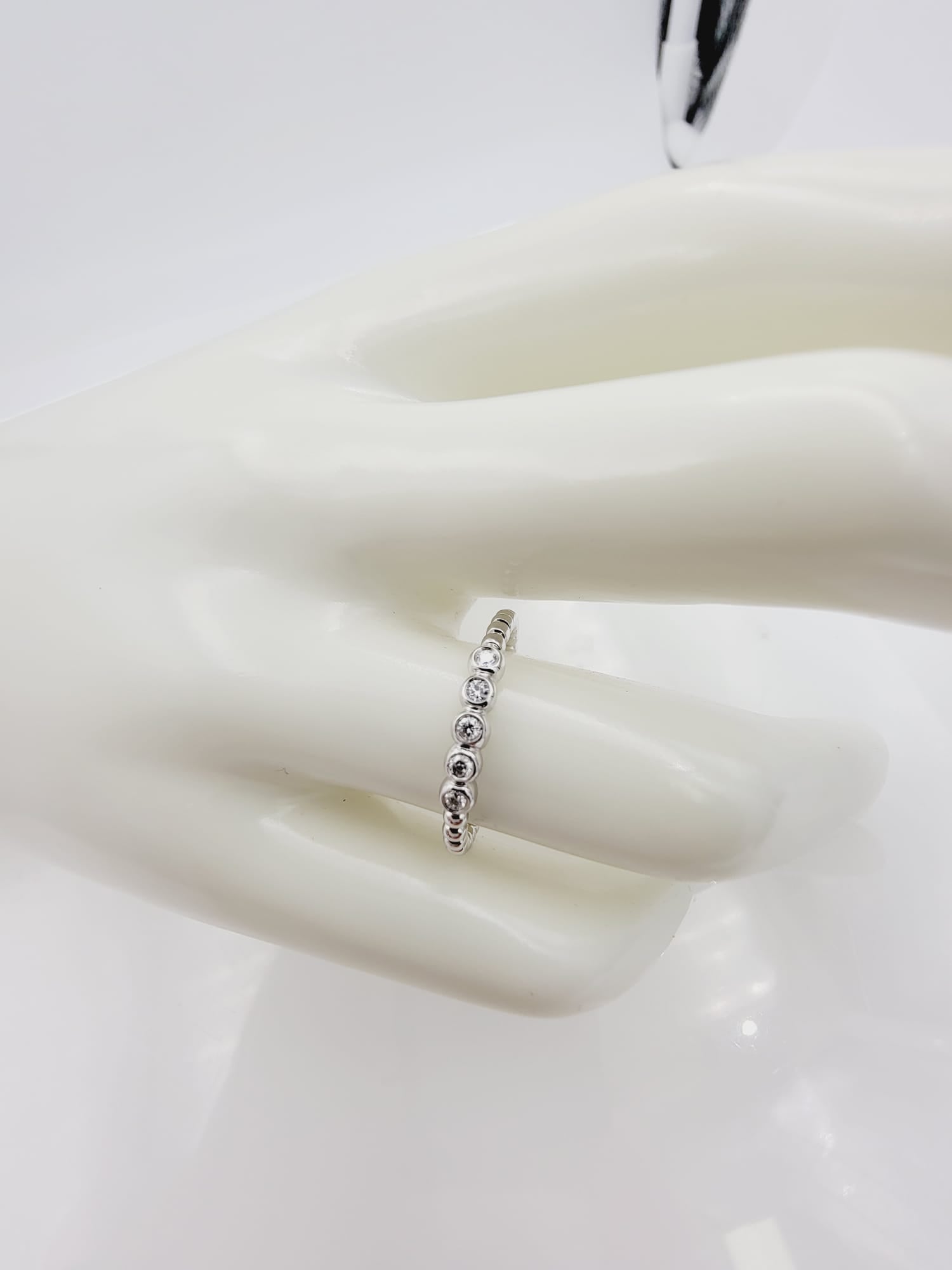 18k white gold Diamond engagement band