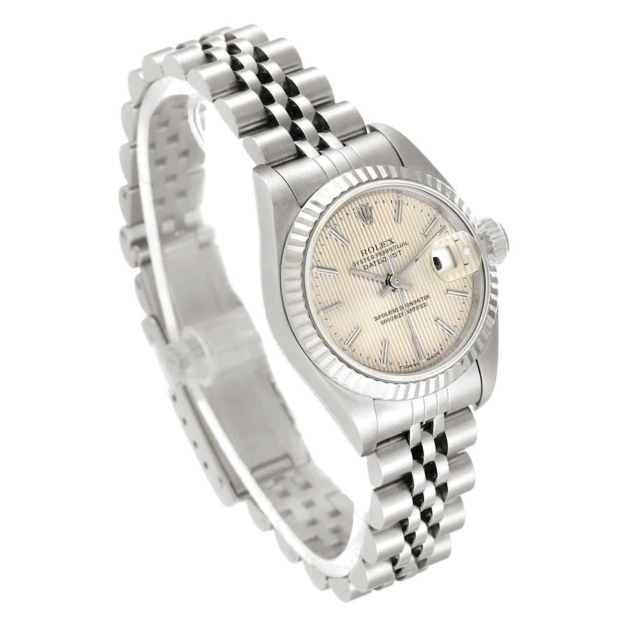 Ladies Rolex 26mm DateJust Stainless Steel Wristwatch w/ Silver Tapestry Dial & Fluted Bezel. (Pre-Owned 69174)