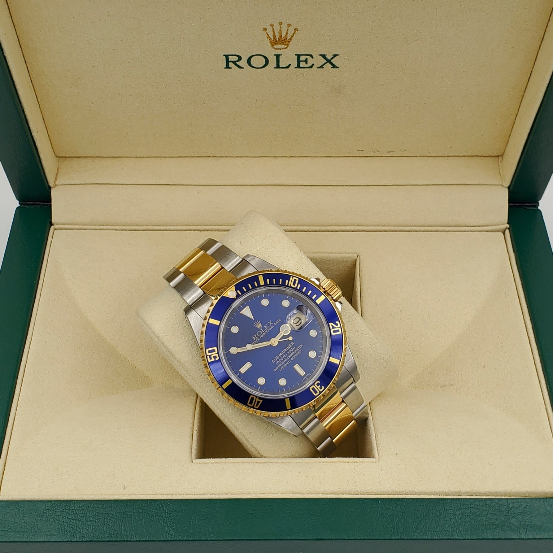 Rolex 40MM Pre-Owned Submariner Date with Box and – SEA Wave Diamonds